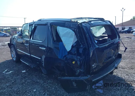 2011 Cadillac Escalade Luxury from USA, damaged, VIN 1GYS4BEFXBR321641